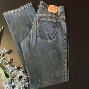 Levi’s womens 550:classic relaxed boot cut JEANS 8L